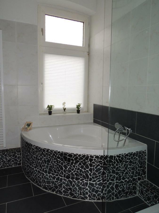 Zentrales Apartment In Gelsenkirchen Zewnętrze zdjęcie
